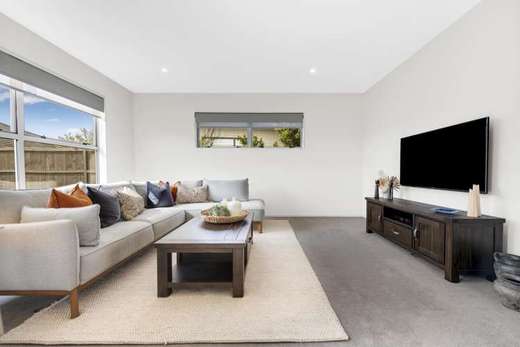 26 Lydiard Place Beachlands_13