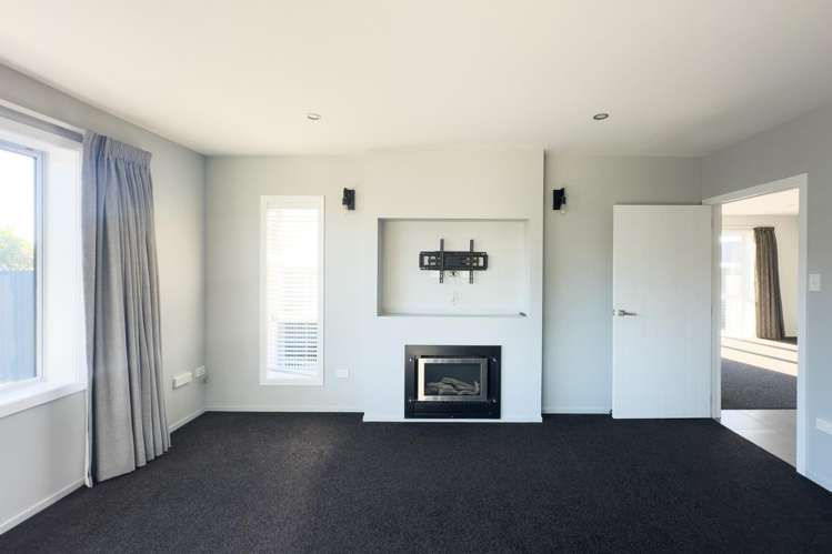 77 Neil Street Hornby_1