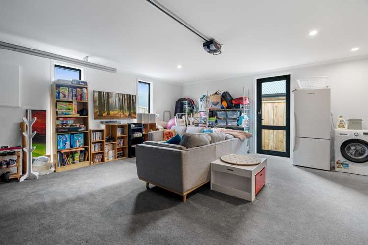 17 Whakaturou Crescent Pyes Pa_16