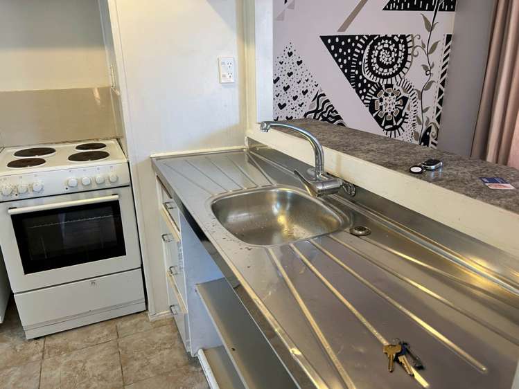 1/10 Lotus Lane Mangere East_11