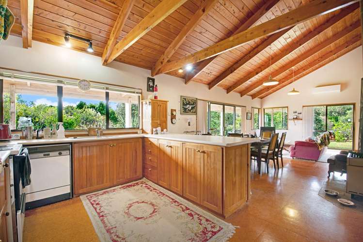 83 Pipitiwai Drive Helensville_13