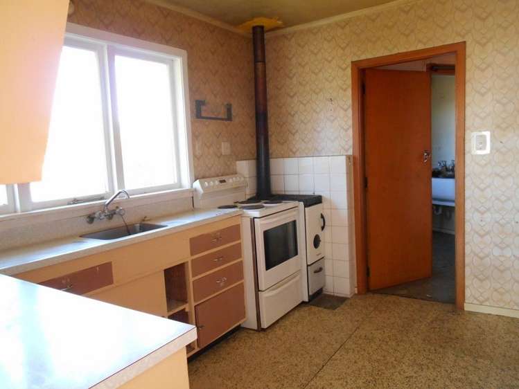 6 Ian Street Koutu_11