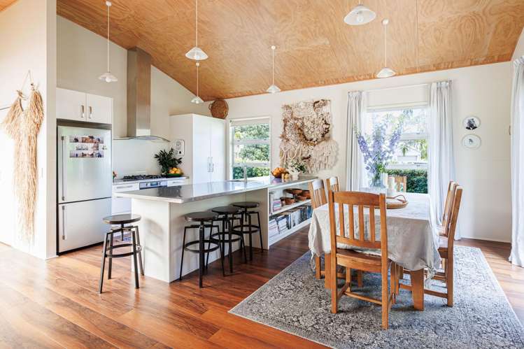 11 Tangitu Drive Waipatiki_8