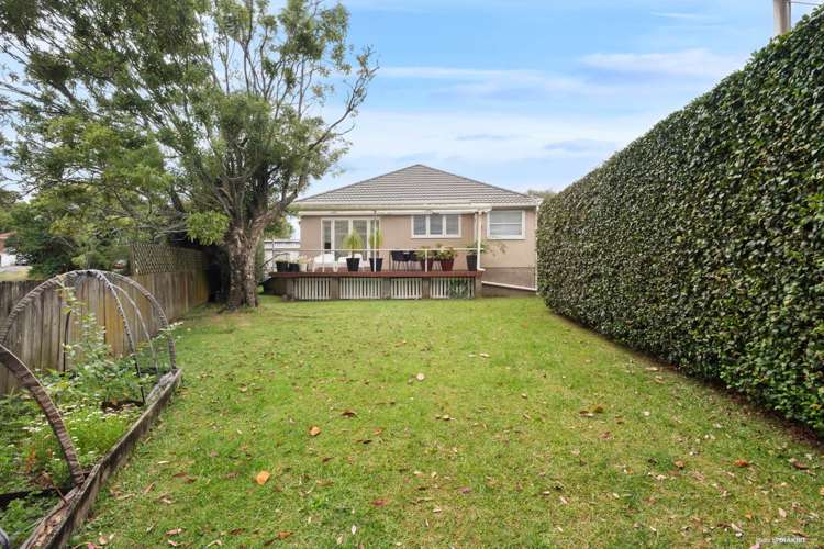 35 Fearon Avenue Mt Roskill_2