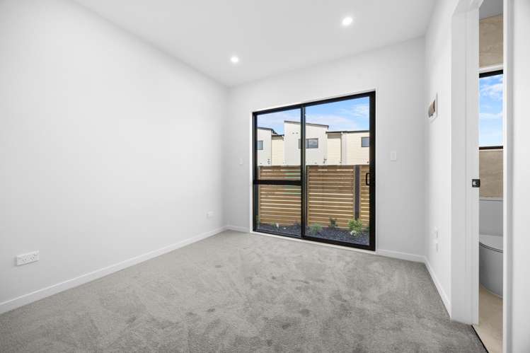 18 Tuwai Crescent Opaheke_20