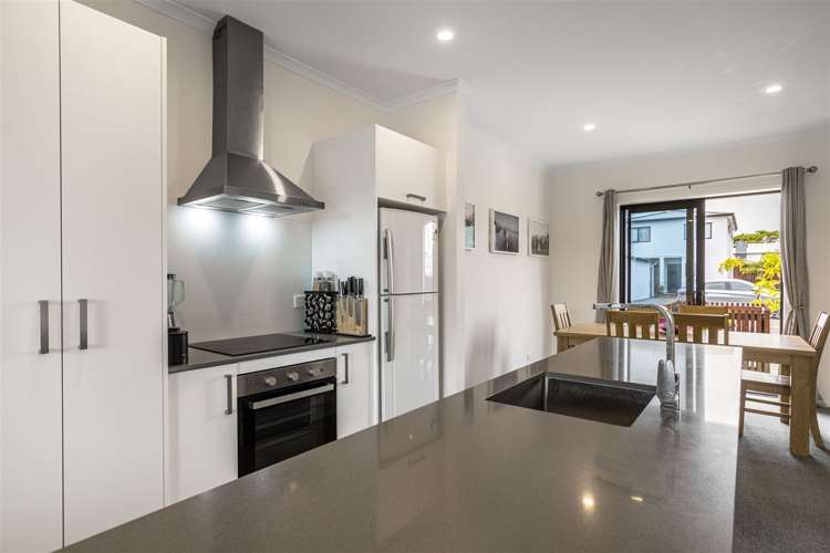 10 Parbhubhai Makan Lane Wai O Taiki Bay_12