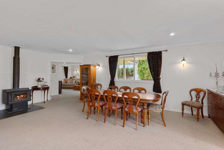 561 Johns Road Fernside_8