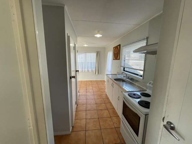 251 Flaxmere Avenue 10480_4