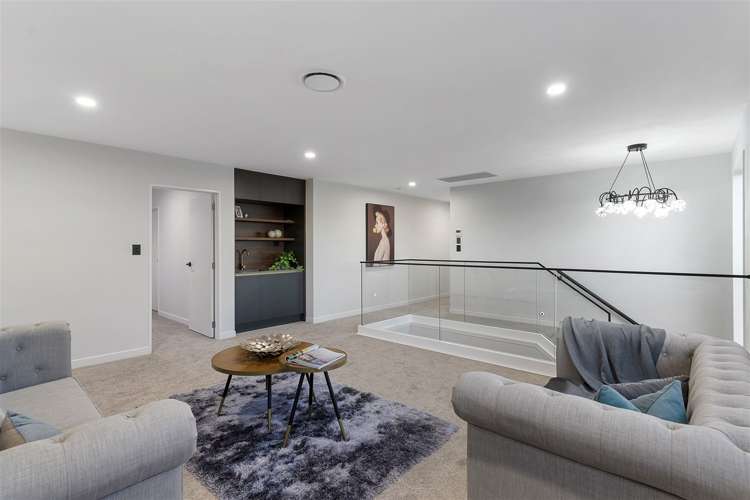 65 Headsail Drive Long Bay_13