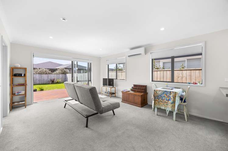 13 Leebank Crescent Riverhead_26