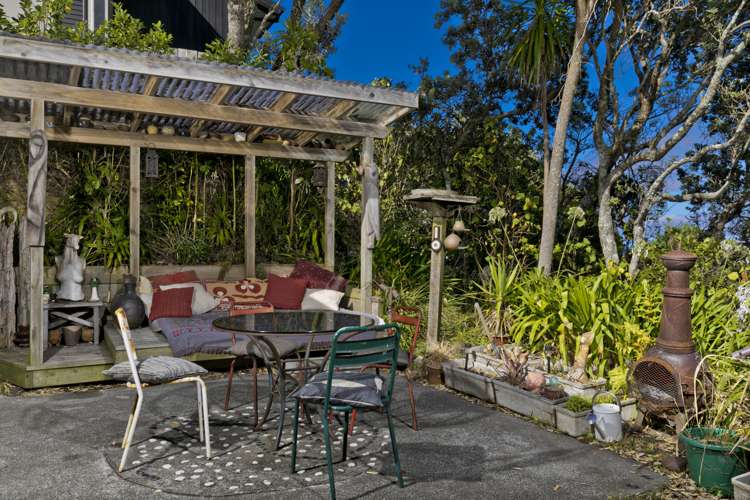 105 Domain Crescent Muriwai_14