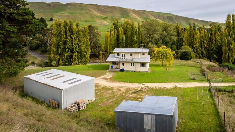 1199 Middle Road Poukawa_22