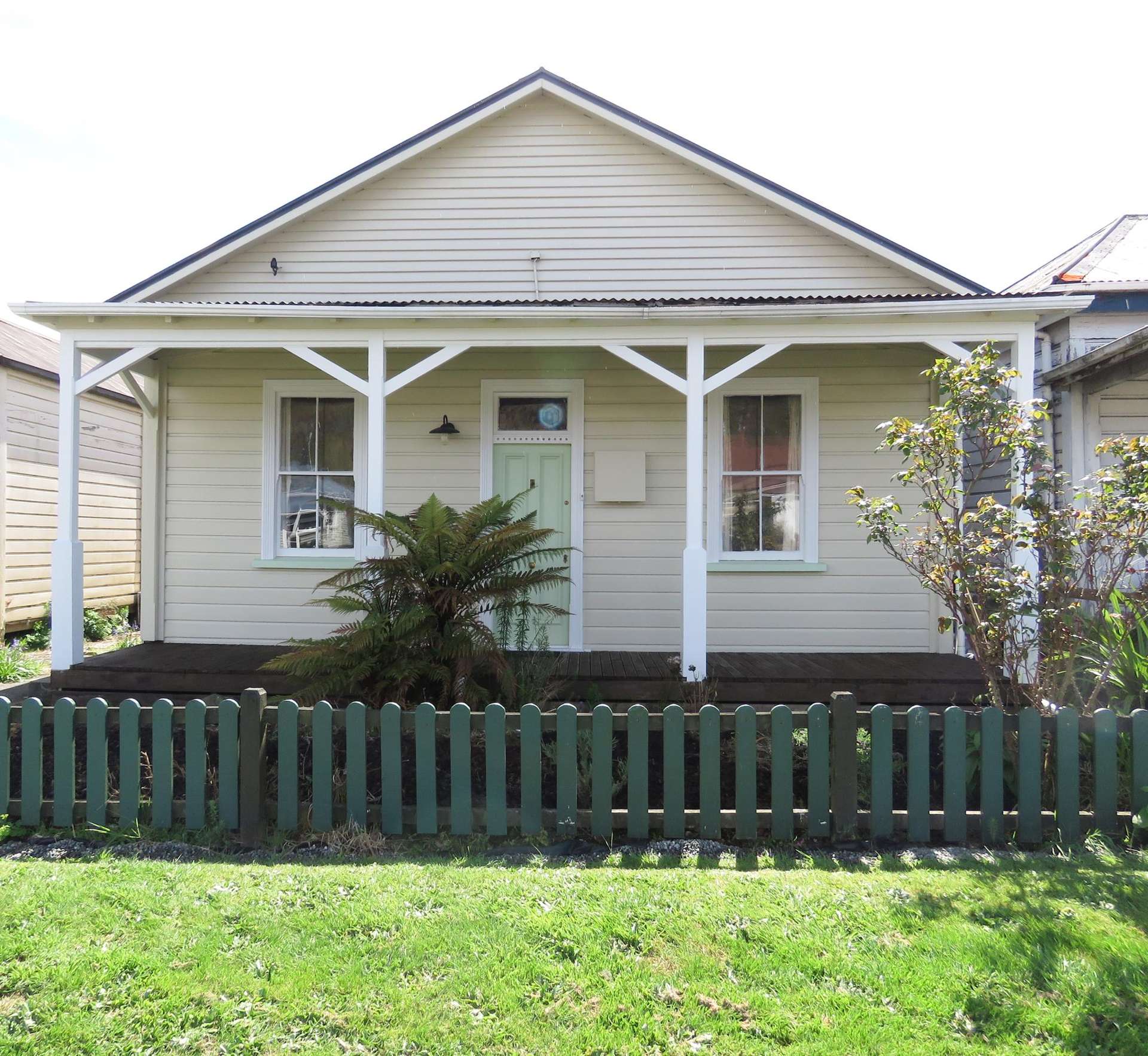 84 Shiel Street Reefton_0