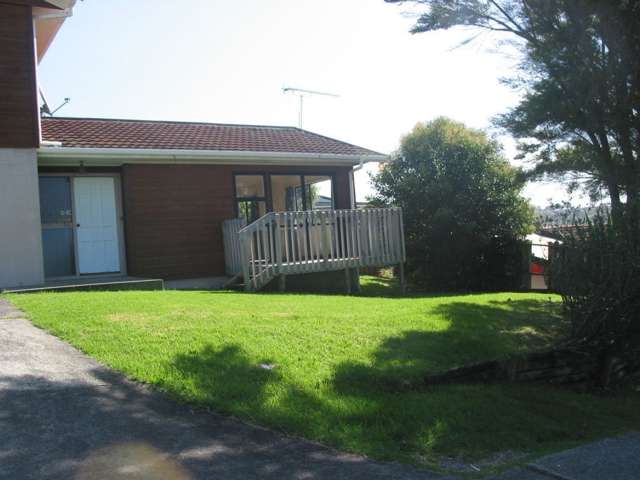 1/96 Alton Avenue Hillcrest_2