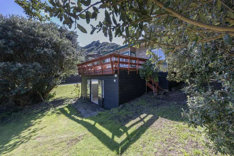 35 North Piha Road Piha_1