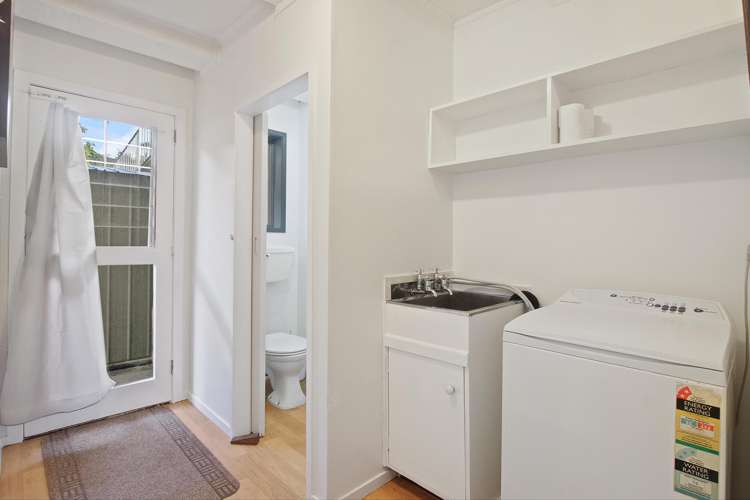 2/46 Chartwell Avenue Glenfield_11