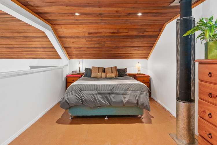 284 White Road Waipawa_8