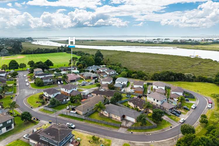 37 Riverglade Parkway Te Atatu South_25