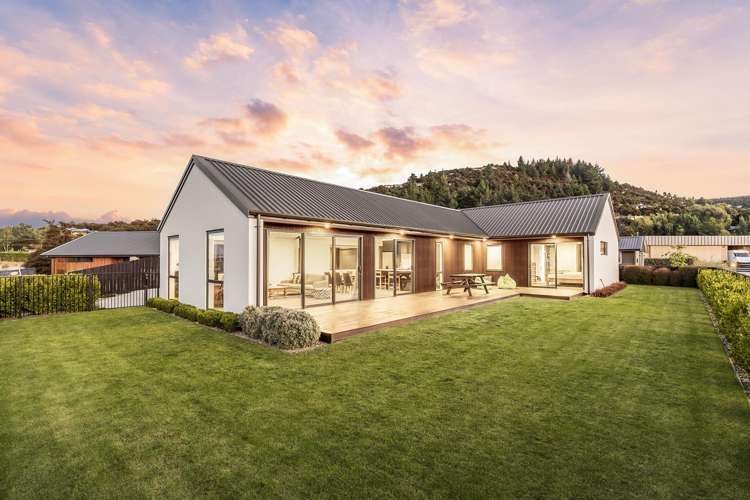 19 Pounamu Avenue Wanaka_0