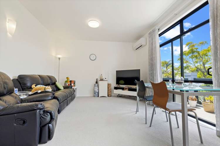 75a/2 Armoy Drive East Tamaki_1