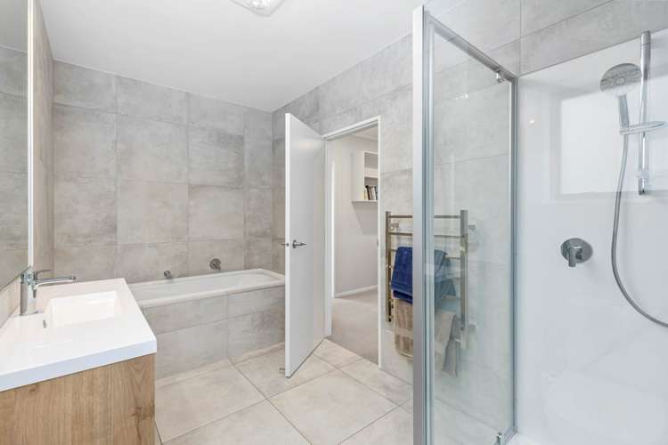 9 Koura Drive Red Beach_13