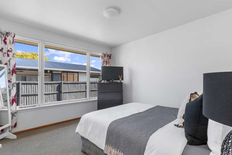 20 Kathleen Crescent Hornby_8