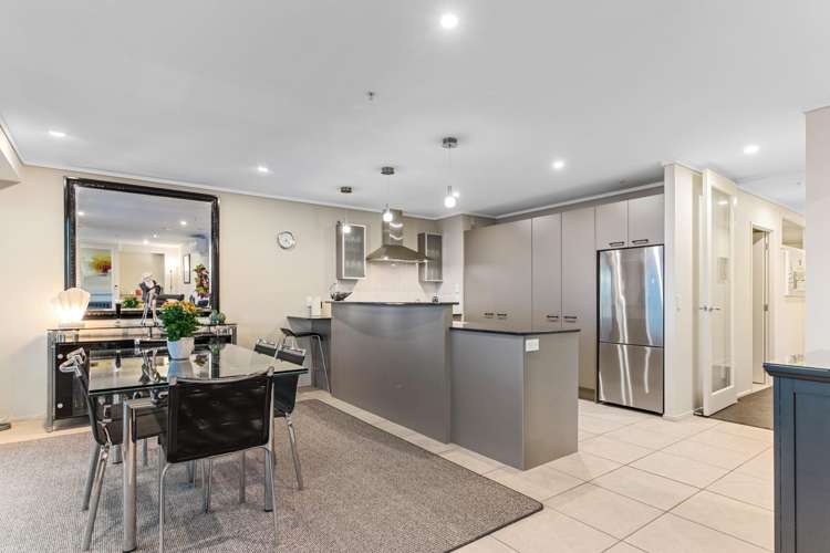 1501/72 Devonport Road Tauranga Central_3