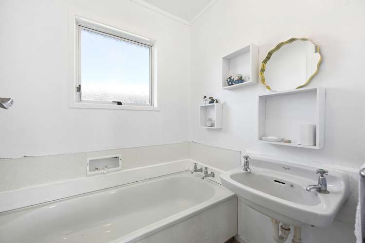 47 Exeter Street Glenview_11