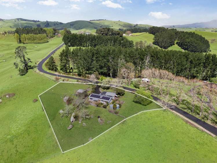 821 French Pass Road Karapiro_1