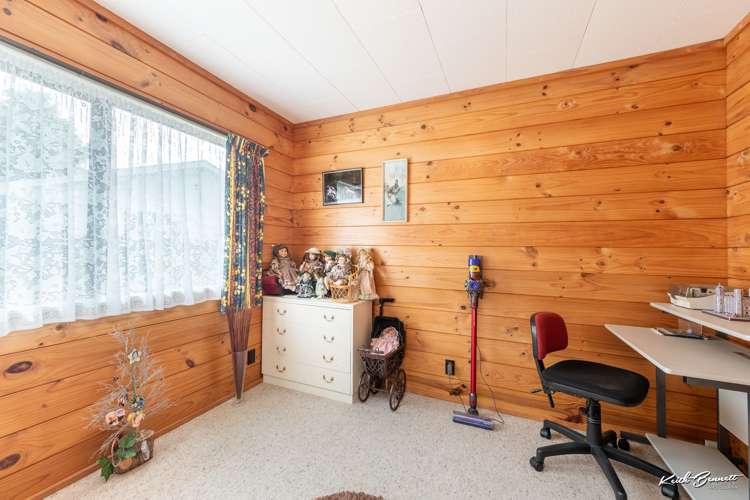 44a Larchmont Grove Totara Park_9