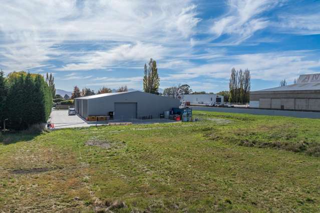 30 Waters Avenue Burleigh_4