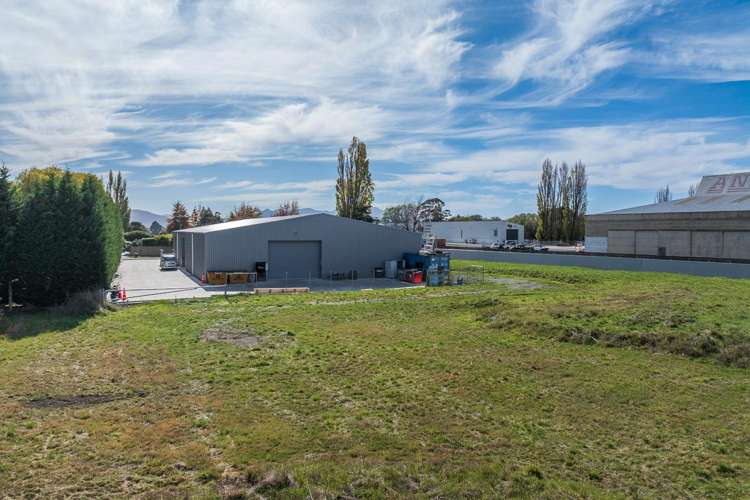 30 Waters Avenue Burleigh_4