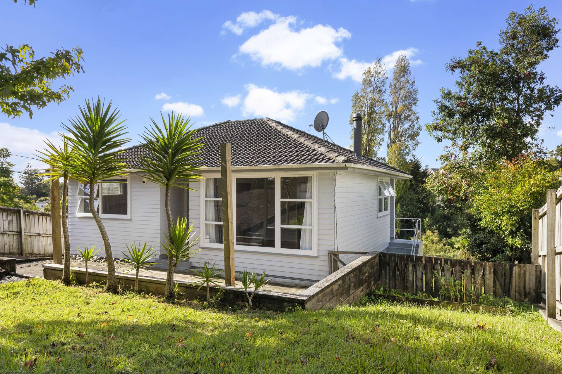 52 Awaroa Road Sunnyvale Waitakere City Houses for Sale One Roof