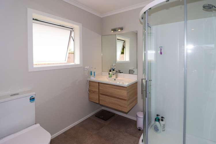 60 Feist Street Carterton_12