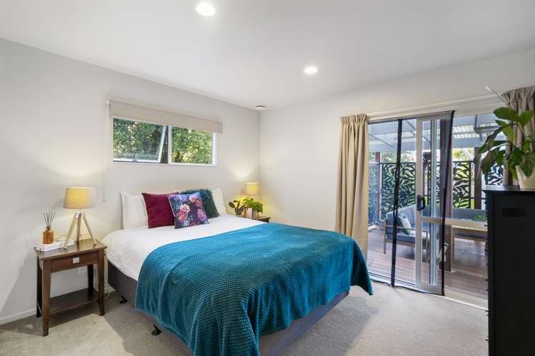 2/97 Taurus Crescent Beach Haven_8