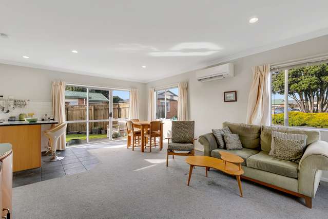 19 Pohutukawa Grove Titahi Bay_1