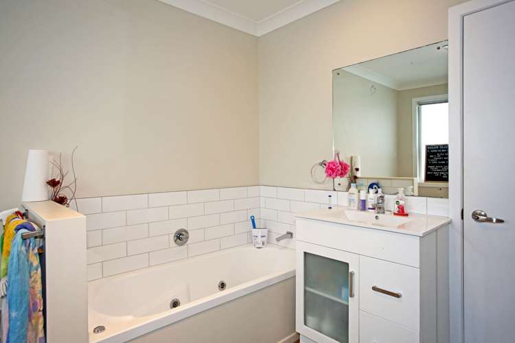 14A Warriston Avenue Waiuku_11