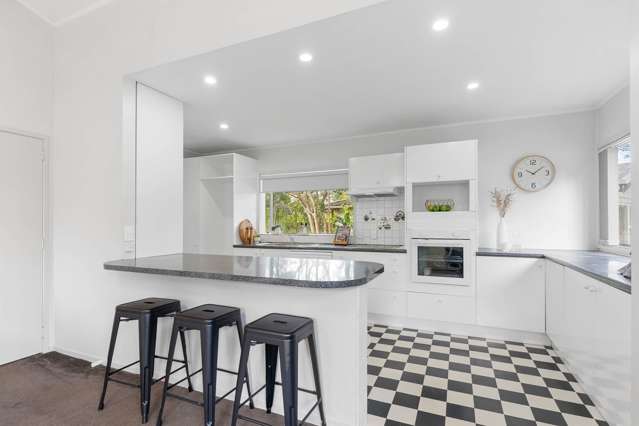 19 McPhail Street Birkdale_4
