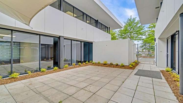 29-31 Sir William Pickering Drive Burnside_17