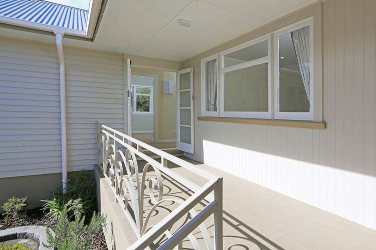 72 Te Atatu Road Te Atatu South_16