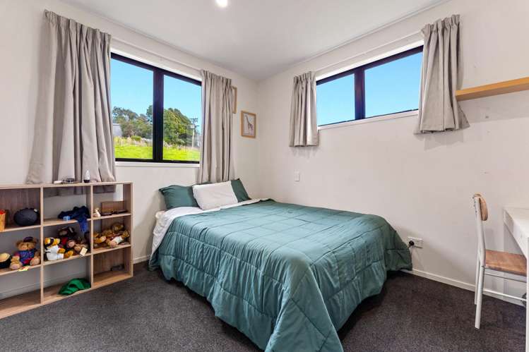 2 Craig Road Pollok_16