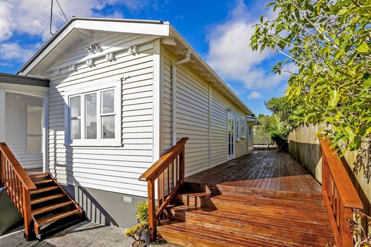 2/37 Clayburn Road Glen Eden_19