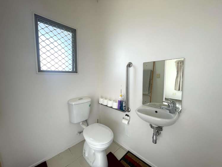 12/15 Bishop Lenihan Place East Tamaki_4