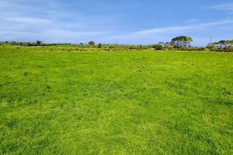 7104 South Road Warea_27