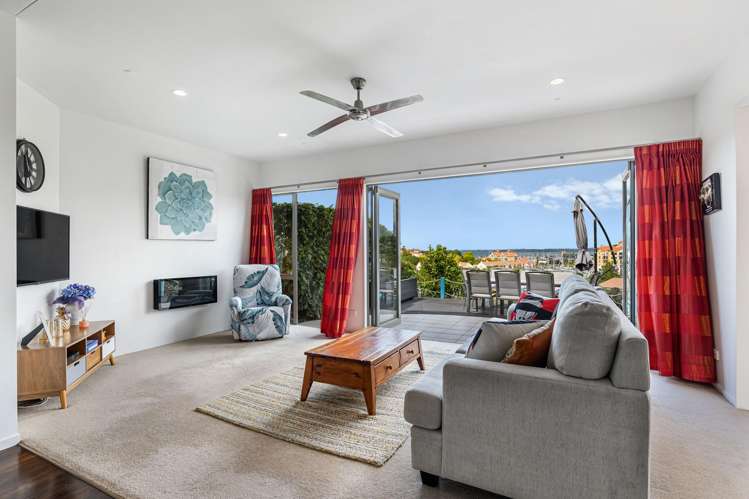 258 Alec Craig Way Gulf Harbour_3