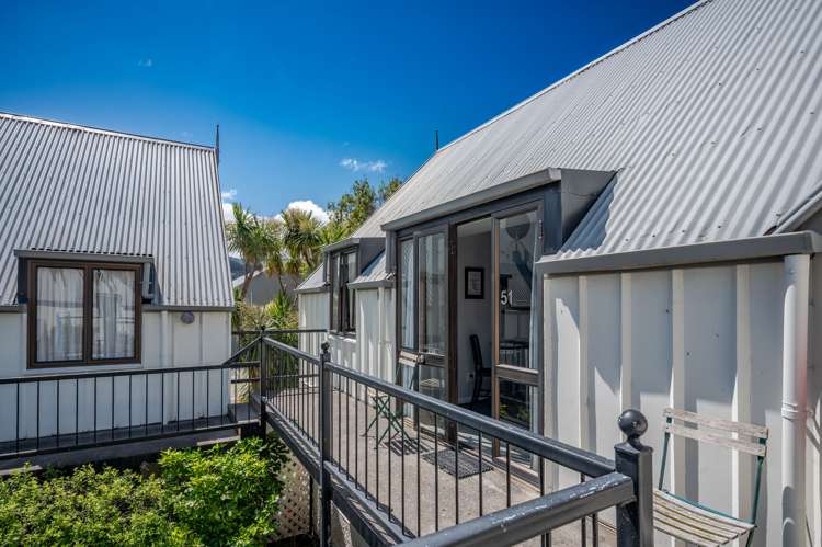 4j Aubrey Street Akaroa_11