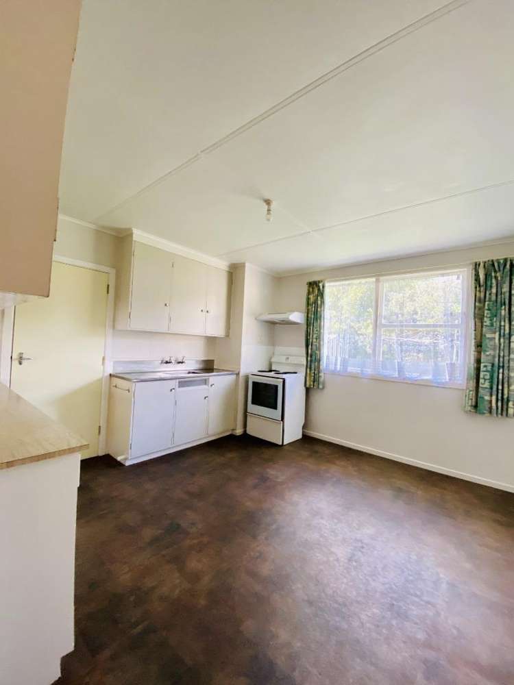 4/173 Kimbolton Road Feilding_0