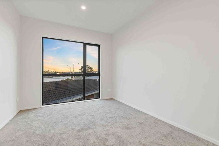 2/155 Te Atatu Road Te Atatu South_7