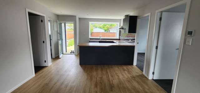 3 Bedrooms home right in silverstream