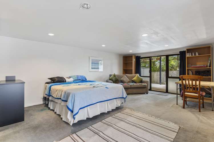 77 Buscomb Avenue Henderson_11